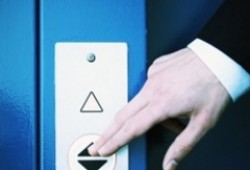 Минстрой займется проблемами безопасной эксплуатации лифтов